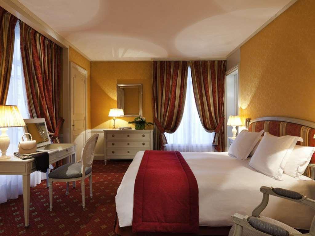 Hotel Barriere Le Grand Hotel 엉갱래뱅 객실 사진